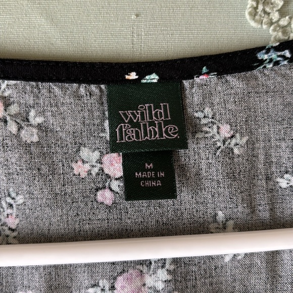 Cute ruched wild fable top - Picture 3 of 5